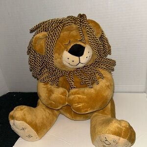 First Main  Plush Lion Peace